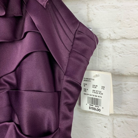 David’s Bridal Satin One Shoulder Plum Gown NWT 16 - Picture 7 of 8